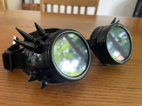 Steampunk goggles punk - punk, retro