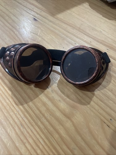 Trendy retro steam punk style - trendy,