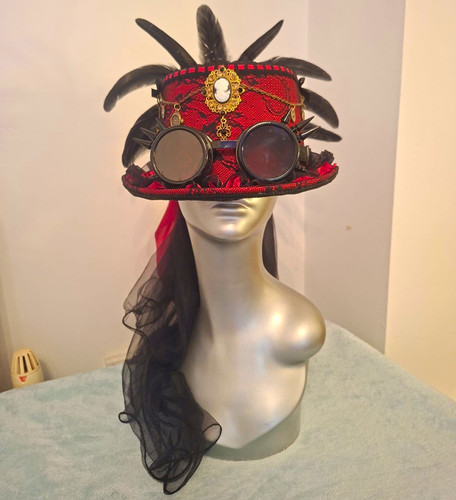 Red steampunk top hat - red,